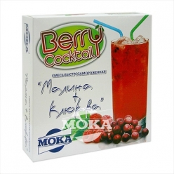 Berry cocktail: raspberries + wild cranberries